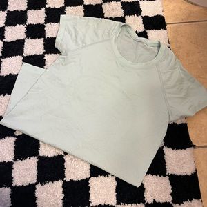 Mint light green lulu top